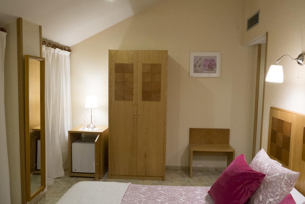 אל מולאר Hostal Azul מראה חיצוני תמונה