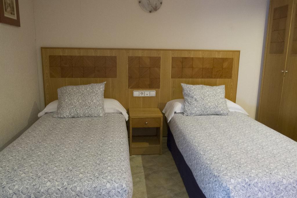 אל מולאר Hostal Azul מראה חיצוני תמונה