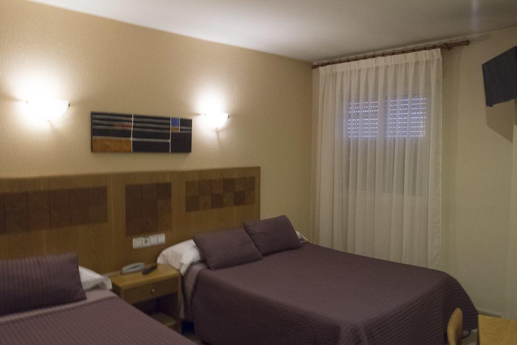 אל מולאר Hostal Azul מראה חיצוני תמונה