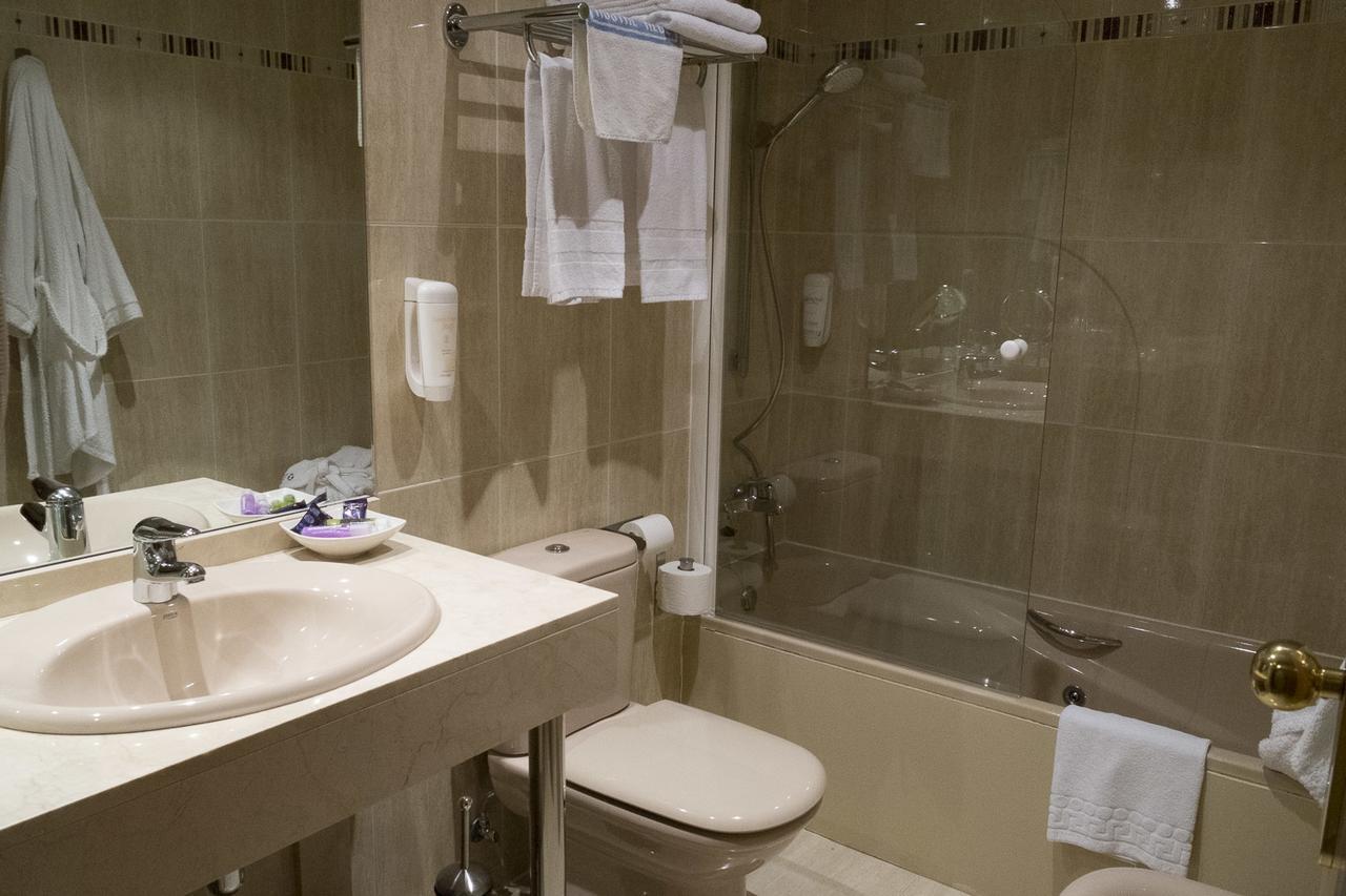 אל מולאר Hostal Azul מראה חיצוני תמונה